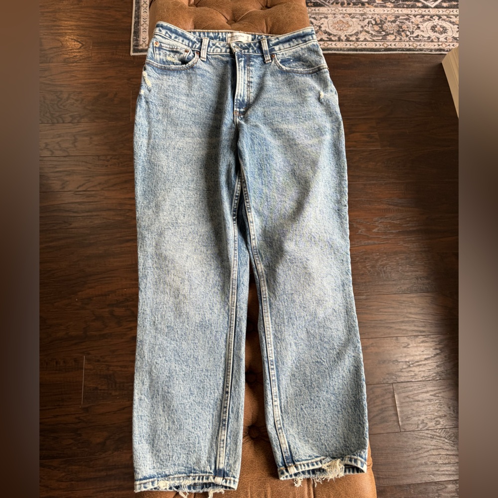 Abercrombie curve love high rise mom jeans size 8/29
